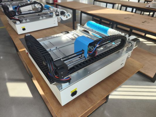 CHMT36VA + SOPPEN Trillingsvoeder, Oogst en Plaatsmachine 0402-5050 van de Visiedesktop QFN