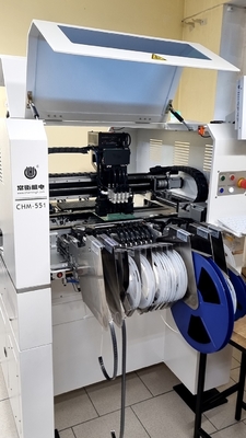 CHM-551 Volautomatische 4-kops SMT Pick-and-Place Machine 0201, Automatische Nozzlewissel