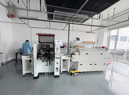 Gietijzeren structuur 4-kops CHM-551P SMD pick-and-place-machine