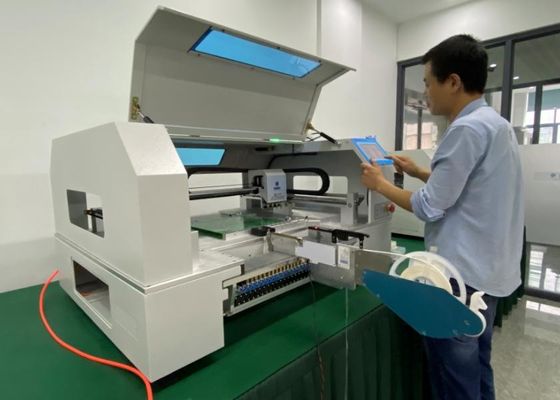 4 hoofden 60 Voederschmt560p4 SMT Oogst en Plaatsmachine + de elektrische Voeder van Yamaha
